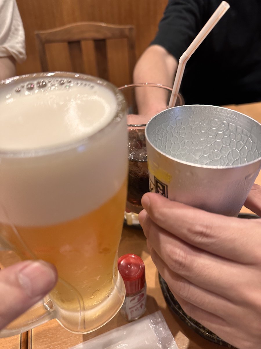 今日の団体戦は2勝1敗で残留でした
個人戦績は1勝2敗。。。
足を動かす練習をしてないのが結果に出ましたー😂

1から基礎練やり直します！