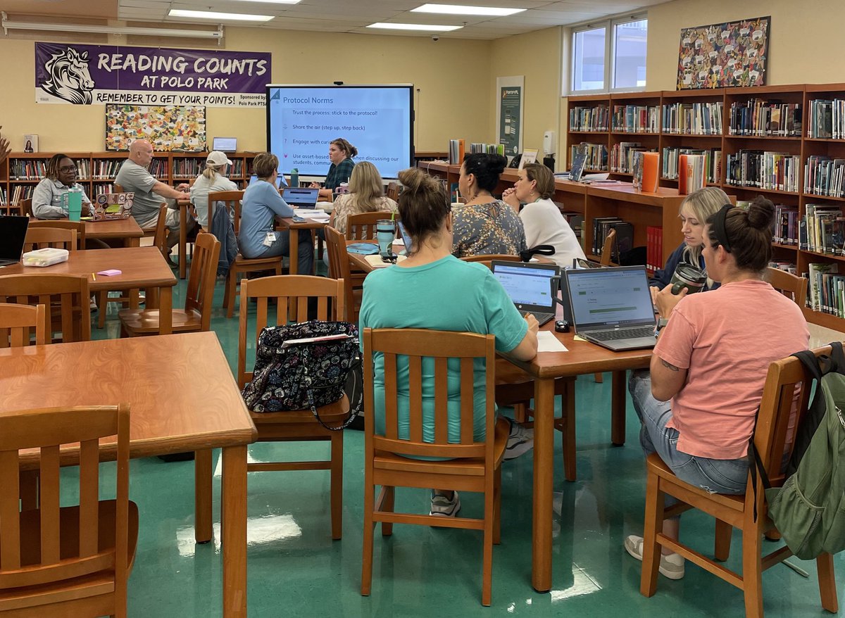 evacwynar's tweet photo. Dedicated planning time and tuning protocols allow Ts to immerse themselves in the PBL work to ensure better outcomes for our Ss! This is our Strategic Plan in action 🎉#PBLworks #curriculumintegration https://t.co/05Qx5IoQzj