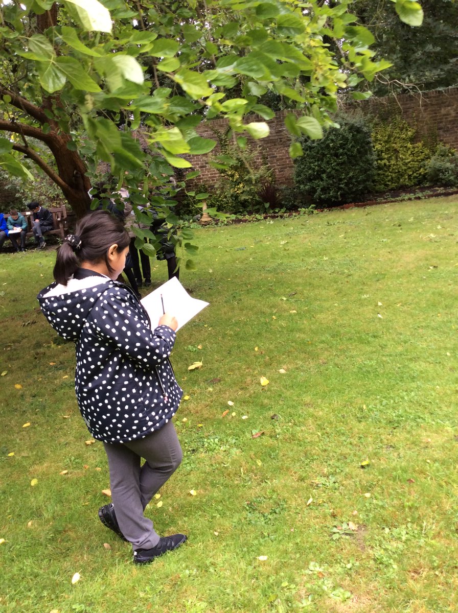 ColnbrookCofE's tweet photo. Year 6 had a lovely visit to the Quiet Garden. They wrote prayers for close family and friends. It was a very good opportunity to reflect. https://t.co/bsyjEyB1hk