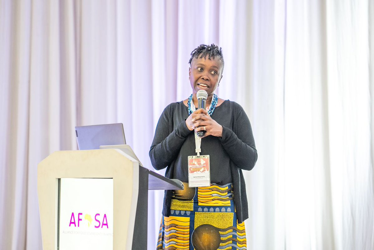 Million_Belay's tweet photo. One of the ripe opportunities for the youth is in #AgroecologicalEntrepreneurship. While giving her keynote speech, renowned Agroecological entrepreneur @kuria_sylvia shared  insights into her 15-year-old journey which she started as a youth working with local communities and women to enable them to grow food sustainably.

 This has been since scaled up from subsistence to profit. She also pointed out a number of reasons why young people are not very much interested in agriculture and these include middle men controlled markets and limited access to land among others.

 She implored the youth present to be change makers using tools available to them like the internet to learn, share, and scale up different agroecological practices while sharing success stories.

#1000AfricanYouthSummit #ThousandYouthSummit #Youth4Agroecology