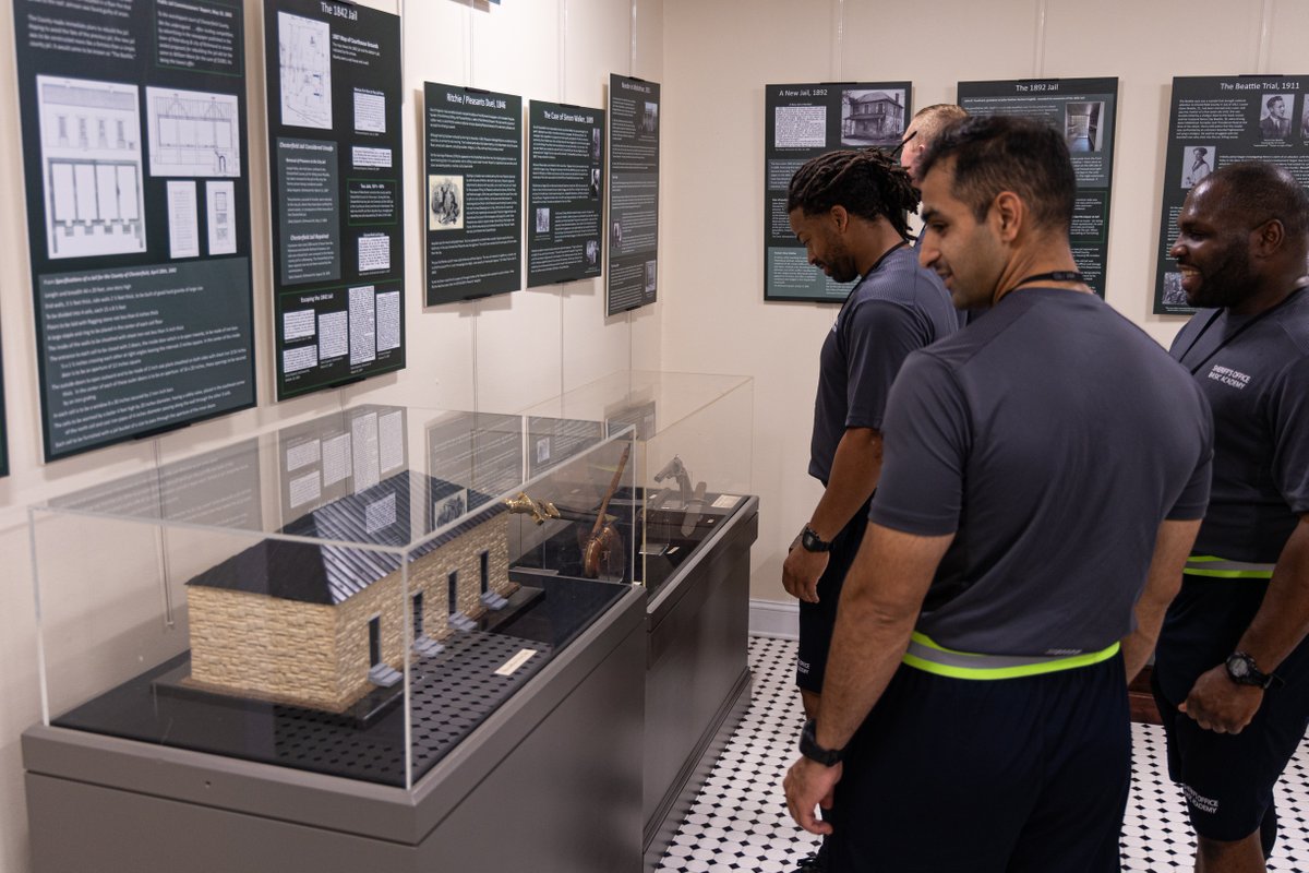 CCSOVA's tweet image. Last week, the 39th Basic Academy ran its fifth history run meeting with Major Huff. They are designed to instill immense pride in the organization they work for. #basicacademy #training #history #run