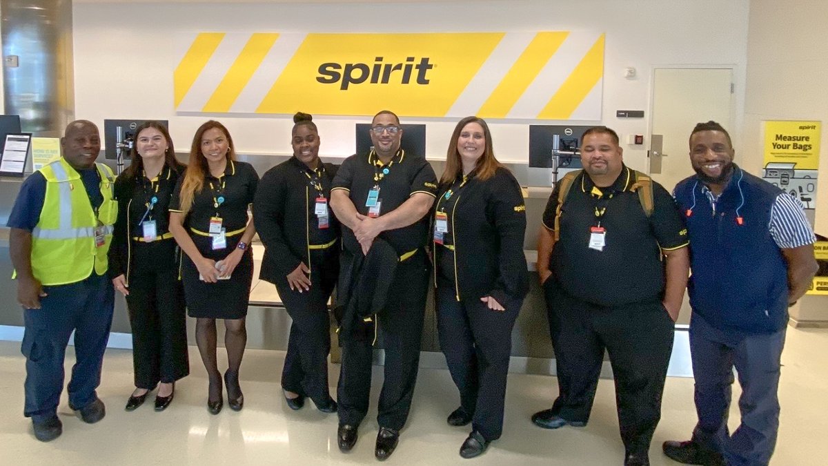 UGESocial's tweet photo. UGE x @SpiritAirlines - #TeamBHM
Last week, we successfully launched ground handling for Spirit Airlines, with the first flight to Ft. Lauderdale departing early and smoothly.✈️
Big shoutout to all the support teams who made it happen! 💪
#WeAreUGE | #Aviation https://t.co/mDLEE9ULiu