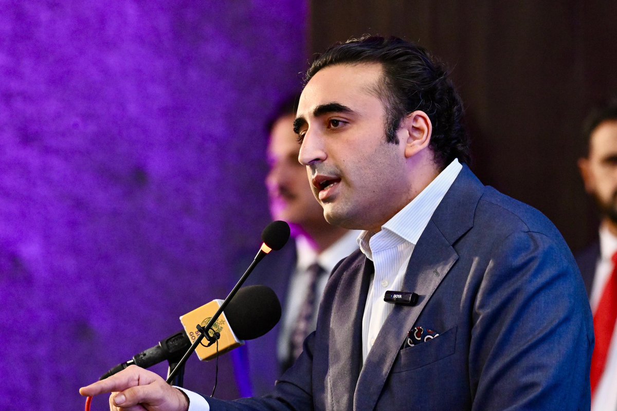 PPP (@mediacellppp) on Twitter photo چیئرمین پاکستان پیپلز پارٹی بلاول بھٹو زرداری، وزیراعلی سندھ ہاؤس میں بینظیر ہاری کارڈ کی افتتاحی تقریب سے خطاب کررہے ہیں۔
<a href="/BBhuttoZardari/">BilawalBhuttoZardari</a> چیئرمین پاکستان پیپلز پارٹی بلاول بھٹو زرداری، وزیراعلی سندھ ہاؤس میں بینظیر ہاری کارڈ کی افتتاحی تقریب سے خطاب کررہے ہیں۔
<a href="/BBhuttoZardari/">BilawalBhuttoZardari</a>