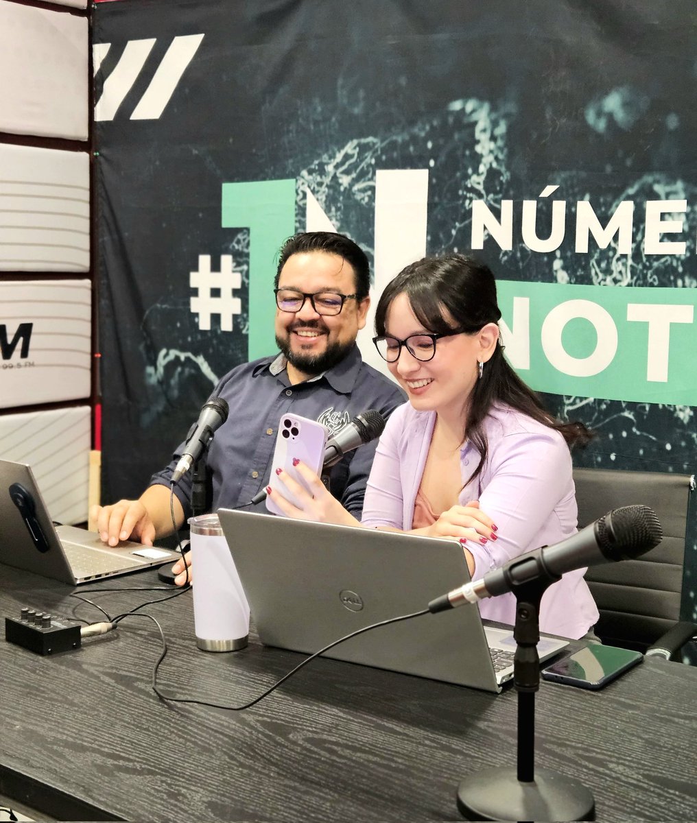 ¡Excelente inicio de semana! ☀️ Conrado Quezada y Mayra Cedillo le acompañan en #1Noticias, de 6:00 a 8:00 a.m. ⌚️

Transmisión en vivo 🎥🔴 facebook.com/B995RADIO/vide…
