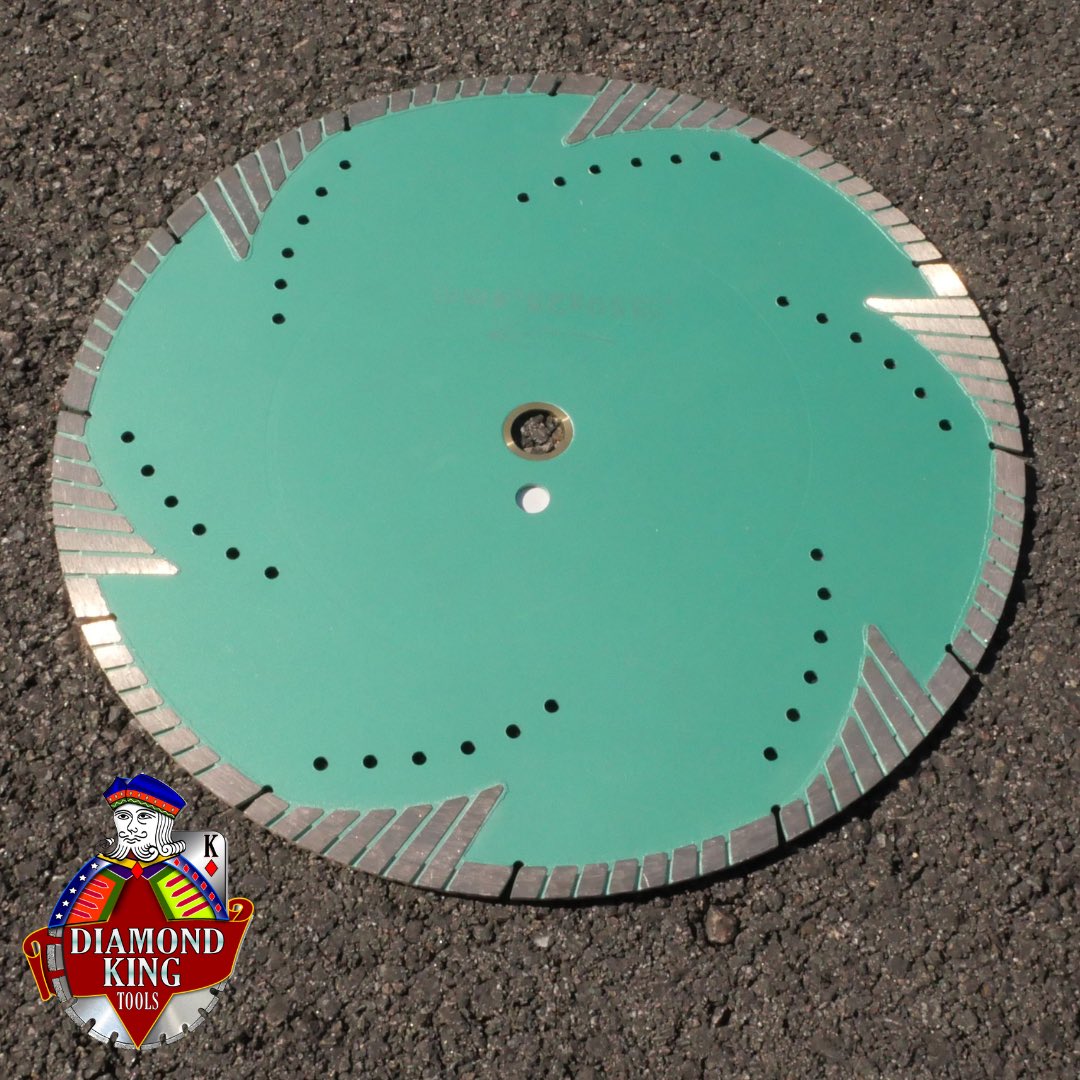 diamondkingtool's tweet image. Love the color on the green (blue) tornado 💎👑🔥

#diamondblades #masonry #masonrywork