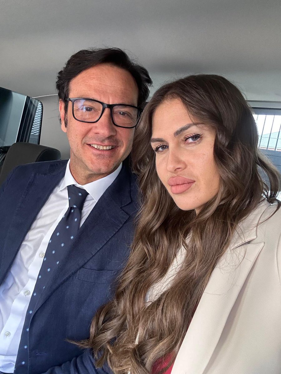 Ma come si fa a vivere senza i vostri tweet ❤️🥰 #CasaAPrimaVista