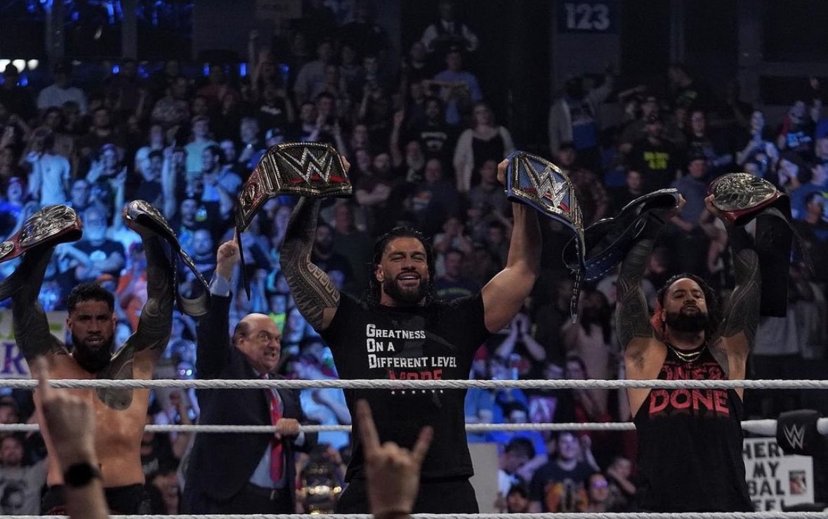 25_Saurav's tweet image. RUN THIS BACK!!!

☝️☝️☝️

#Romanreigns 
#Theusos 
#Thebloodline