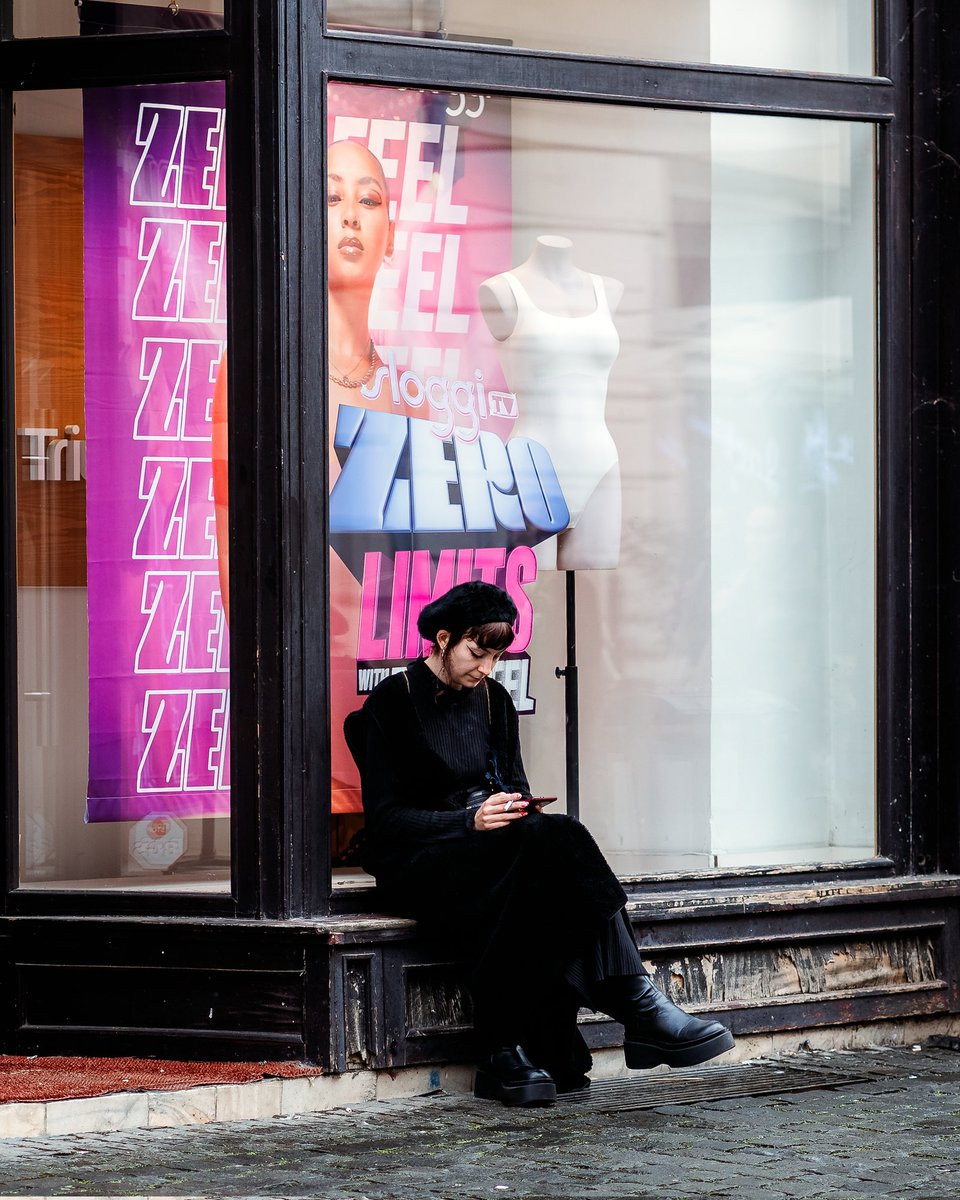 Ovidiu_Serariu's tweet photo. Contrast 

Location :Timisoara/Timis
Camera : Sony A7iii
Lens :Sony 85mm F1.8

#contrast #contrastphotography #women #contraste #colors #contrastes #color #pink #womenportait #black #streets #fromstreet #timisoara #timisoaracity #streetphotography #womenphotography #womenphoto https://t.co/R3nekB2vNW