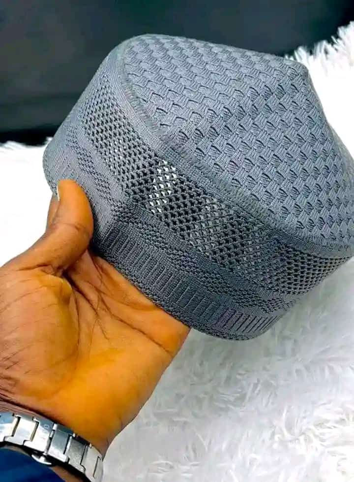 Khalil8553's tweet photo. Assalamualaikum....my Tweeter(x) people I'm hear to advertise my business here. I'm selling "jarrad caps" at 2k in bulk, you can contact me via Whatsapp or phone call https://t.co/htAu7S7dmW https://t.co/g9WrOTeIoE