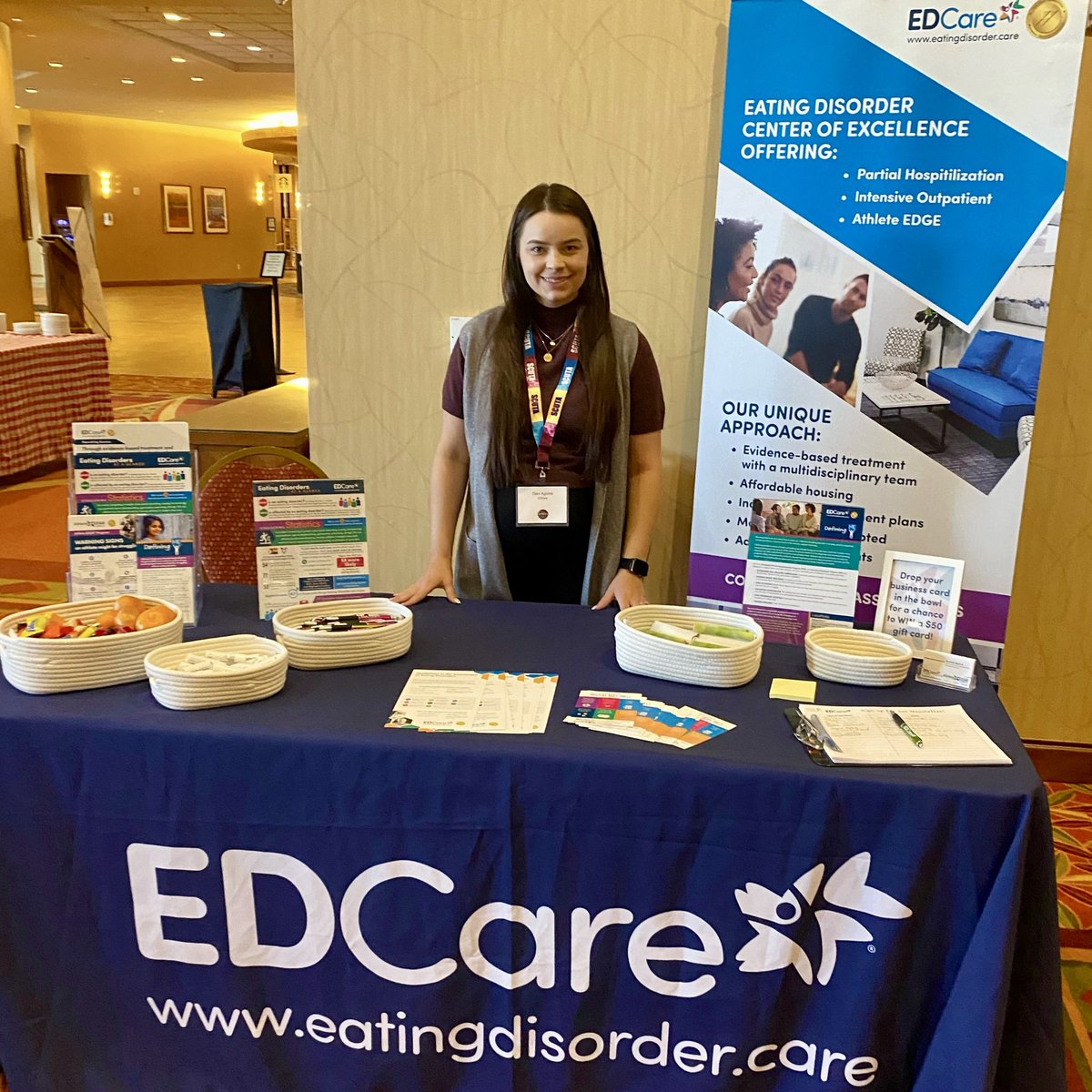 EDCareDenver's tweet image. #EDCare was thrilled to be a part of the Colorado School Counselor Association’s IGNITE Change Conference. We had an incredible time connecting with #SchoolCounselors to share resources and discuss how we can support students facing eating disorders. #CSCA #EDRecovery