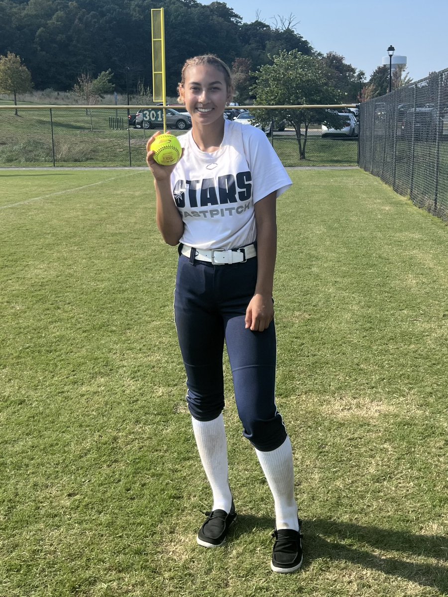 AshThomas2026's tweet photo. Battled with my team in the USA Softball Pumpkin Spice 🎃 this weekend. Collected 3 hits, 1 Homerun, 2 walks, 6 Runs and 1 RBI. Made it to the semi finals, but came up short in a 7th inning ITB. 
@starsnationalfp
 @directrecruits 
@StarsMcQueeney
 @UncommittedUsa 
@starsparson https://t.co/EG2LCnTdud