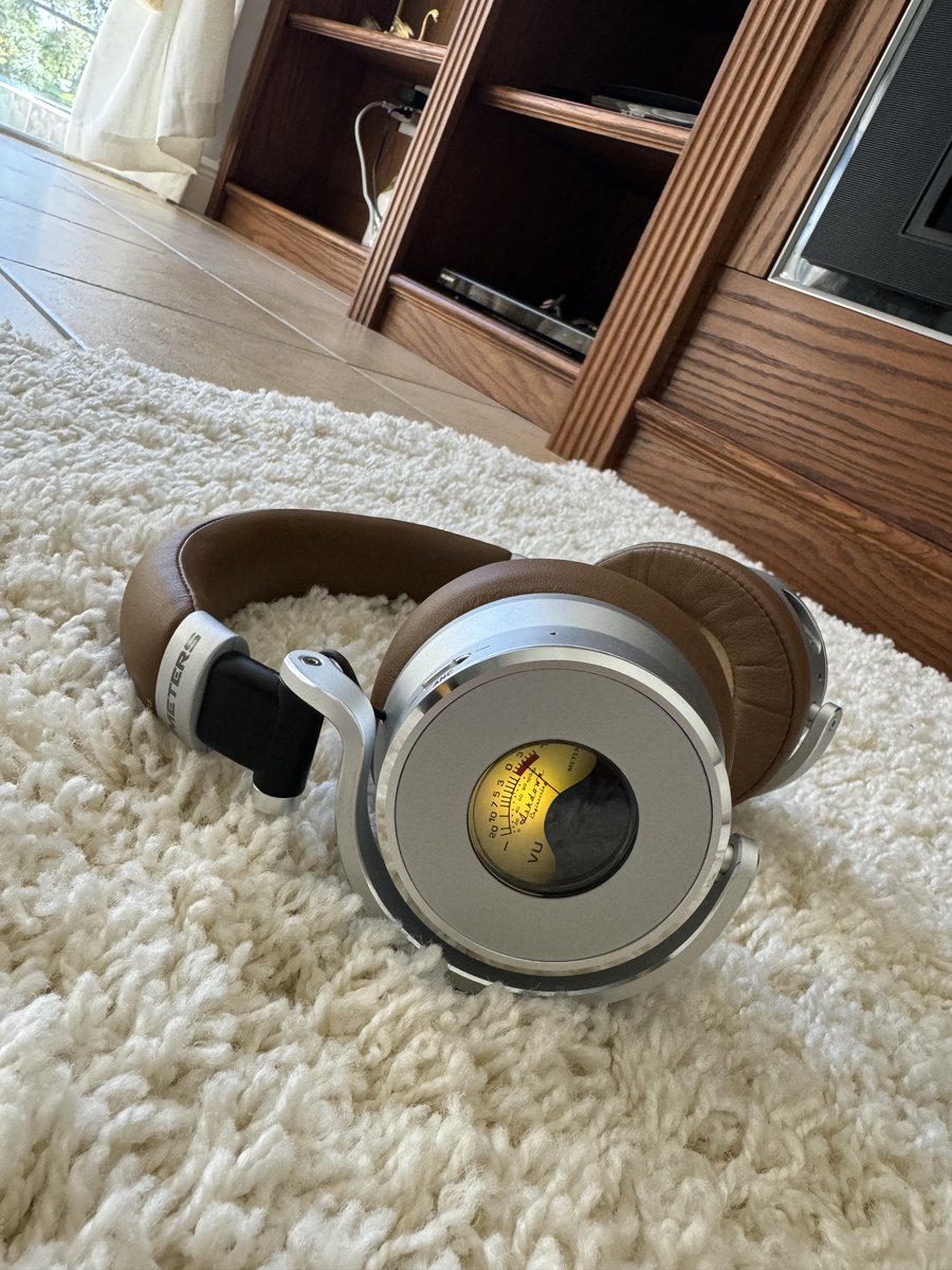 metersmusic's tweet photo. 🎧 Immerse yourself with sound from the OV-1-B-Connect. When the LED VU light turns on, it’s game time 🏟️  #MetersMusic

Available now at @butlermusicstor : 
https://t.co/oLX5xJwWdn https://t.co/YADepuvnxf
