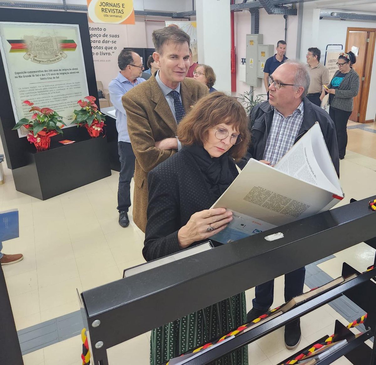 Que honra visitar Santa Cruz do Sul e celebrar os 200 anos da imigração alemã no Brasil e os 175 anos da chegada dos imigrantes naquela cidade! Vi mais uma vez de perto como uma tradição alemã se transforma em uma festa brasileira. 🇧🇷🇩🇪✨