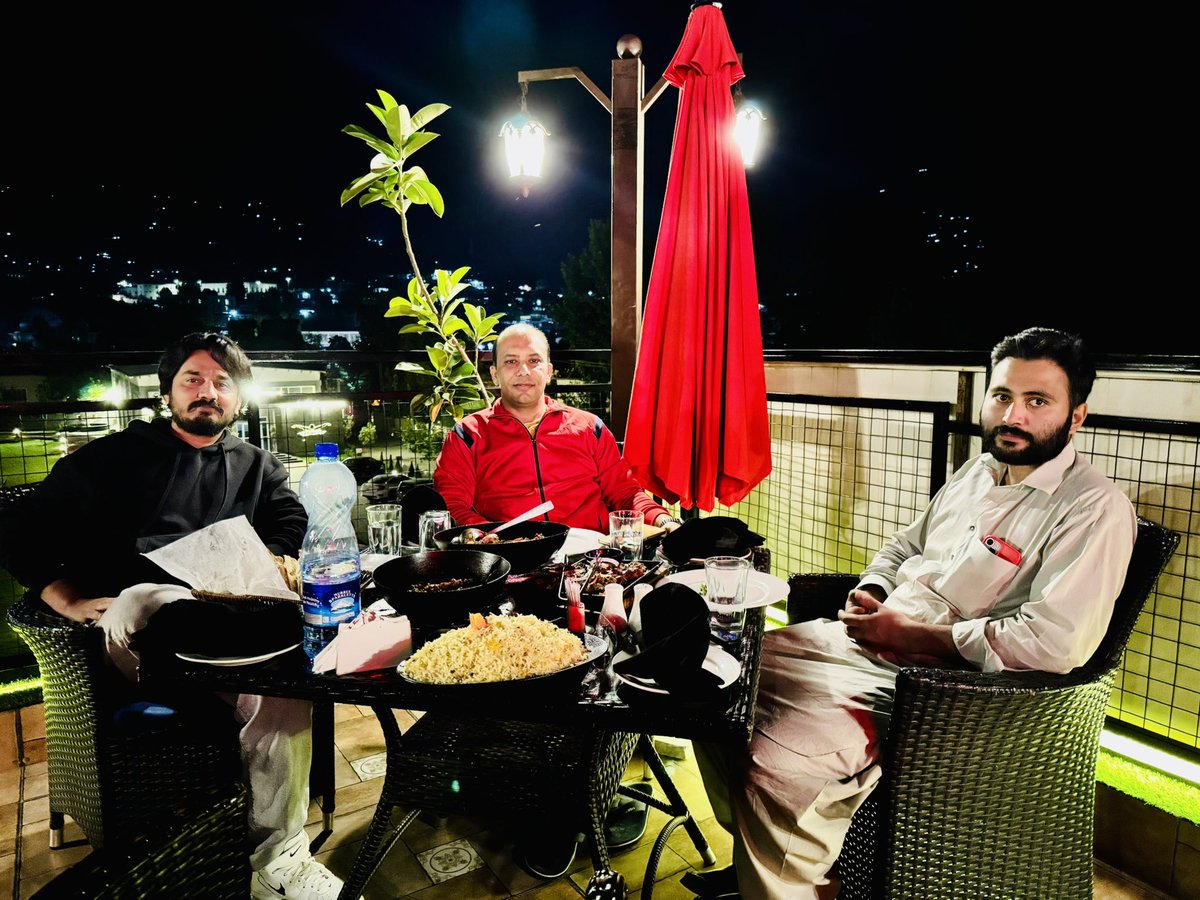 SDK_CD's tweet image. at Capital City, winter welcomes in Kashmir ❤️