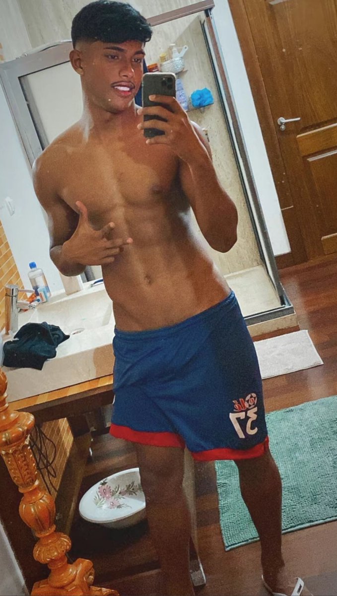 Gosta de um moreno de 20 cm ?🔥😈