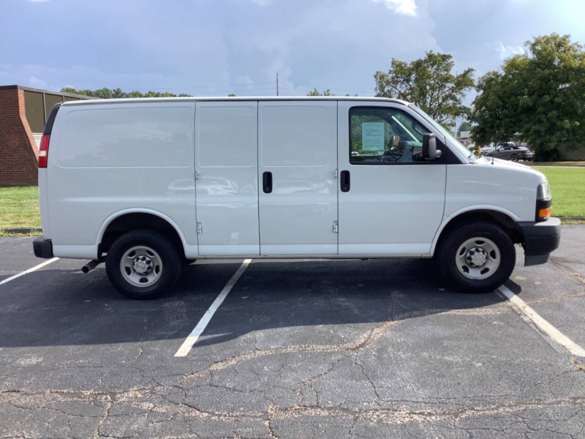 ButchRinklin's tweet photo. 2018 Chevy Express 2500 cargo van with 68k miles. It has the 4.3 325 hp V-6, full power, power windows, locks, tilt, cruise, bluetooth, bulkhead cage, shelving &amp; much more! Don't miss out on this well-maintained cargo van. $21,999. Visit our website at https://t.co/3SMPV13NiP https://t.co/hKxdTiwZR8