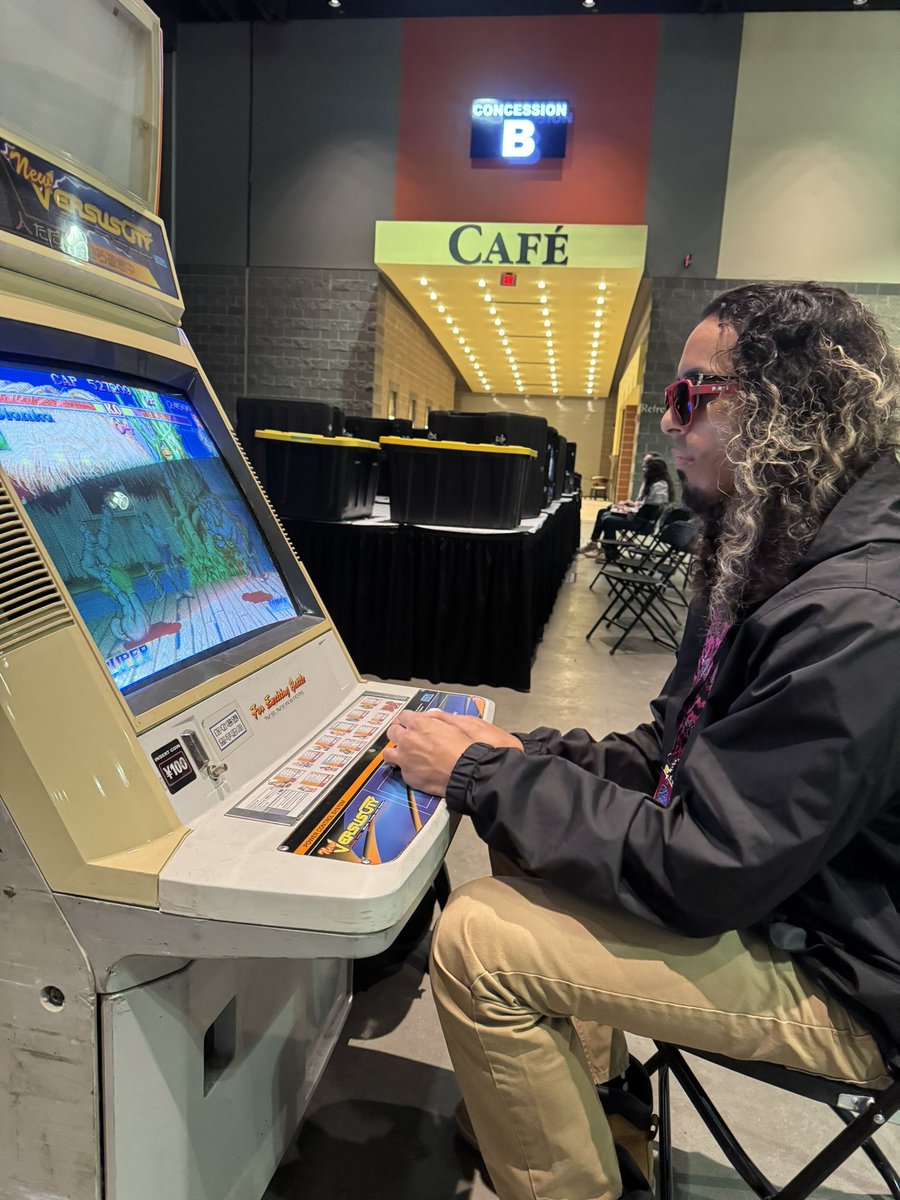 UCHI ☝🏽 (@uchigang) on Twitter photo Shoutouts to <a href="/Zizidown/">Aziza (DF NNZ) 🔜 DreamhackAtl</a> <a href="/DynamikFocus/">Team Dynamik Focus</a> for making this trip possible to begin with ❤️☝🏽
Being on the team has been a blessing and I’m forever grateful. More pics of the <a href="/Zenni_Gaming/">Zenni Gaming</a> glasses coming soon 👀 Shoutouts to <a href="/Zizidown/">Aziza (DF NNZ) 🔜 DreamhackAtl</a> <a href="/DynamikFocus/">Team Dynamik Focus</a> for making this trip possible to begin with ❤️☝🏽
Being on the team has been a blessing and I’m forever grateful. More pics of the <a href="/Zenni_Gaming/">Zenni Gaming</a> glasses coming soon 👀
