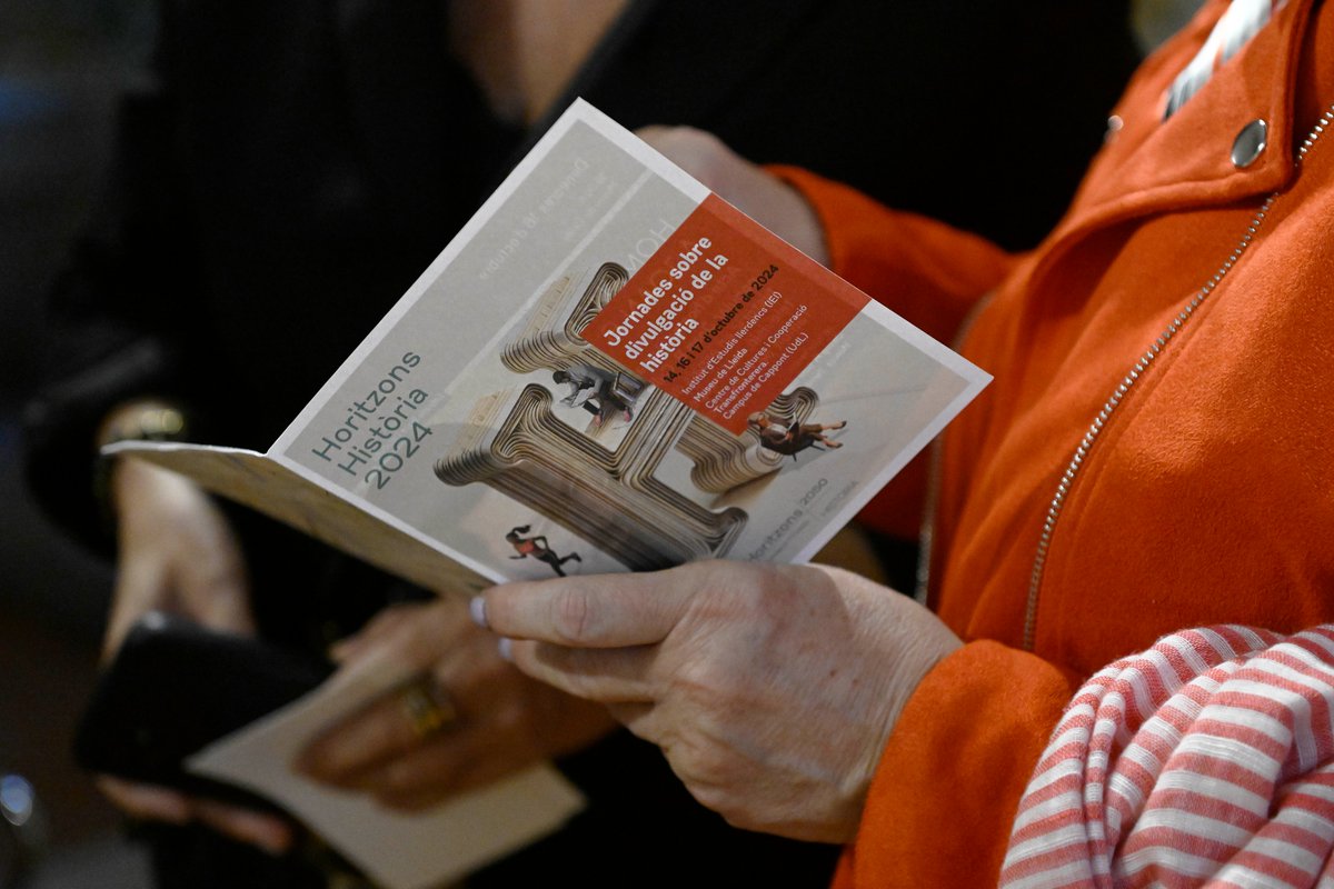 Avui hem iniciat Horitzons Història 2024 amb "Historiadors que han fet història" a l'<a href="/IEILleida/">INSTITUT D'ESTUDIS ILERDENCS</a>. <a href="/EnricPujol1960/">Enric Pujol C.</a>, Rosa Lluch, <a href="/FlocelS/">FLOCEL SABATE</a> i Manel Lladonosa ens han acostat figures com Josep Massot, Hilari Raguer, Eva Serra i Josep Fontana.

Seguim dimecres!

horitzons2050.org/iniciativa/hor…