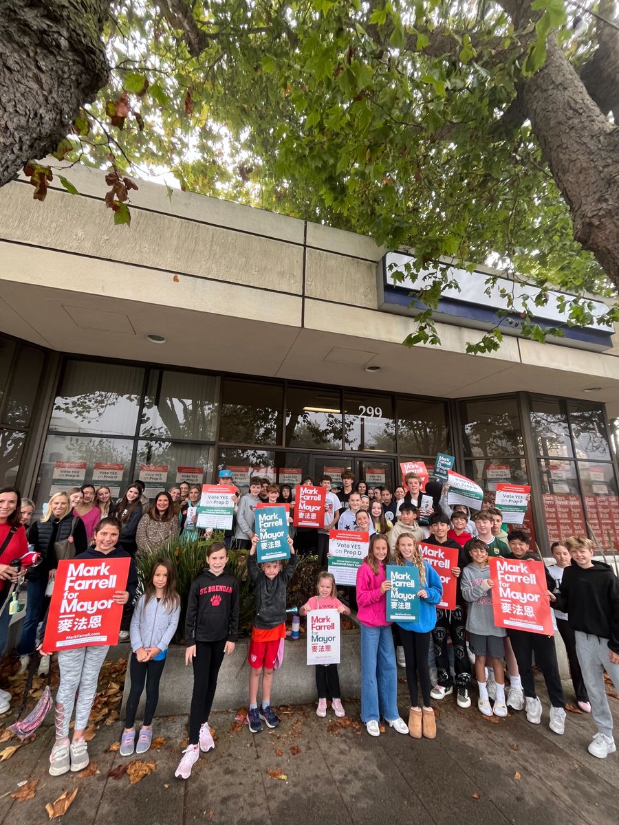 MarkFarrellSF's tweet image. Special thanks to all the families who came out this morning for our "donuts and door hangers" event at our campaign HQ!
Team Farrell is out everyday across SF asking voters to vote Mark Farrell #1 for Mayor & YES on D & NO on E to deliver real change.