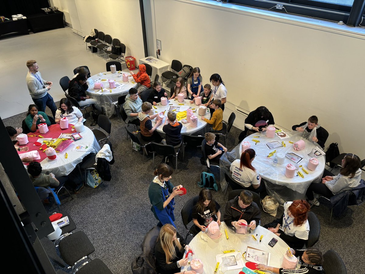 LaurenEnable's tweet image. Fantastic day at @DCAdundee bringing together young people from our #Youthgroups supported by @Motability Our young people travelled from all over Scotland to attend a Puppet making workshop with #HowitFelt focussing on #MentalHealth and #SensoryStorytelling #EnableCommunities