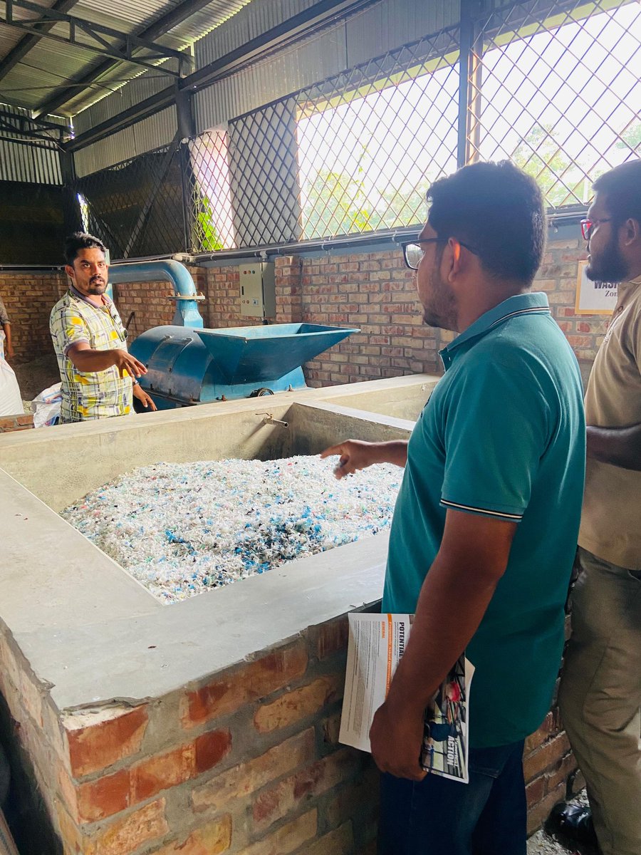 Faridpur YouthNet team had an insightful visit to the Practical Action recycling plant. We learned how they are transforming plastic waste into valuable resources using advanced pyrolysis technology Its inspiring to see sustainable solutions in action, right here in our community