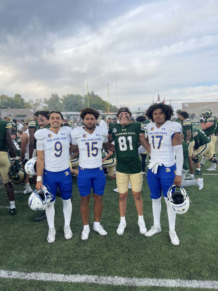 SMHS Football (@sanmarcosfball) on Twitter photo Knight greats <a href="/emmettbrown09/">Emmett Brown</a> <a href="/JalenBainer/">JB_4</a> <a href="/daneolson9/">Dane Olson</a> <a href="/zave_reesetwin1/">Zavion Reese</a> after their game
4 absolute studs right there!
#OnceAKnightAlwaysFamily Knight greats <a href="/emmettbrown09/">Emmett Brown</a> <a href="/JalenBainer/">JB_4</a> <a href="/daneolson9/">Dane Olson</a> <a href="/zave_reesetwin1/">Zavion Reese</a> after their game
4 absolute studs right there!
#OnceAKnightAlwaysFamily