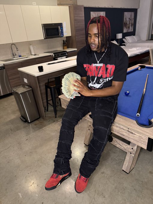 Watch OtmFilmz's leaked NSFW photo on TwXstars