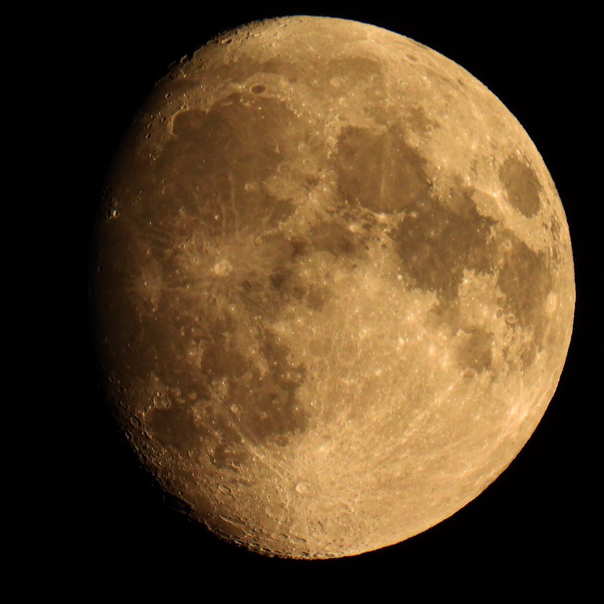 Comet A3 and moon pic taken from roseberry topping this evening