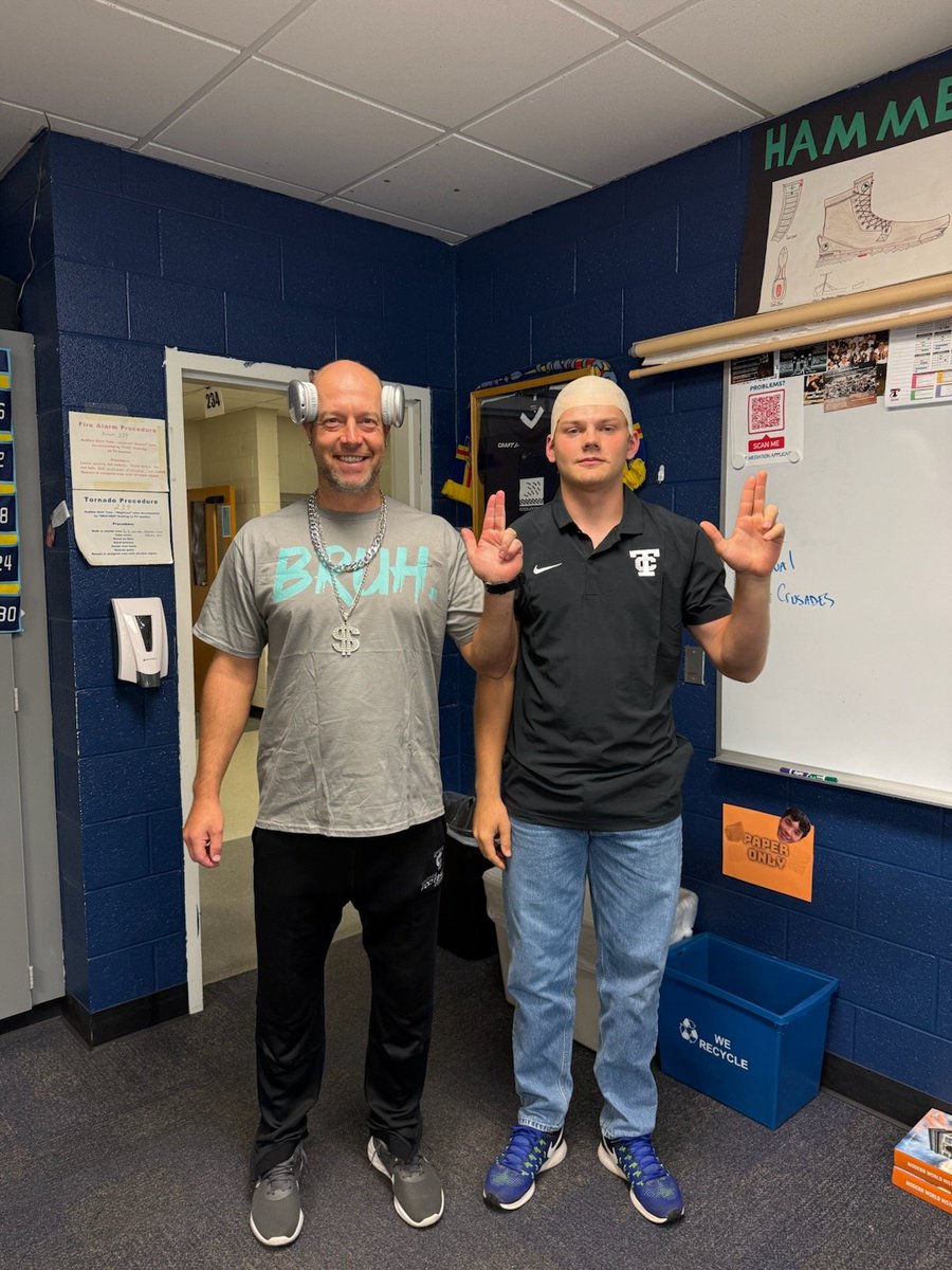 Looking good QB #1

Bruh....