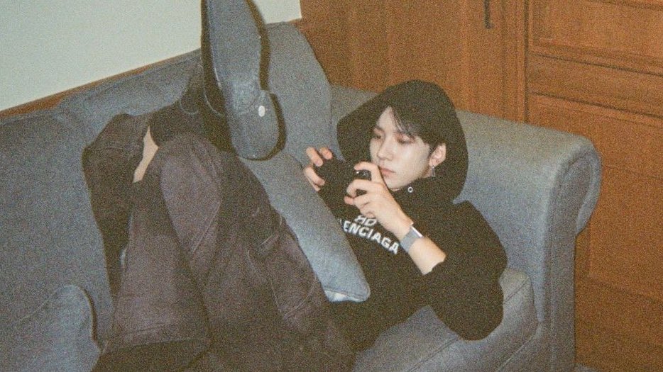 nics 𝜗𝜚 tweet media