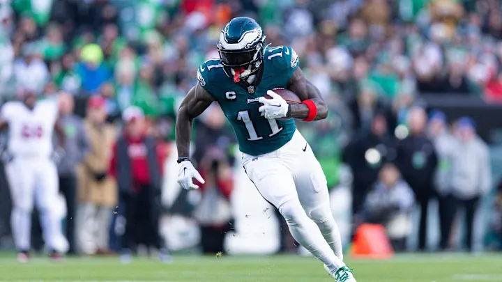thomasrp93's tweet photo. Highest graded WRs in the NFL:

1) Nico Collins
2) AJ Brown

#Eagles https://t.co/t1YsWkHR2f