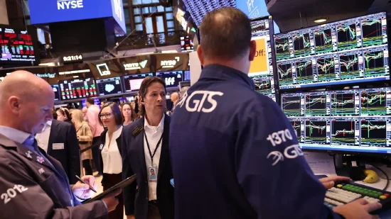 In the coming week, the monthly U.S. retail sales report, known as the ‘horror data’, will lead the economic calendar, and investors will assess whether the economy is re-accelerating after the unexpectedly strong jobs report in September.