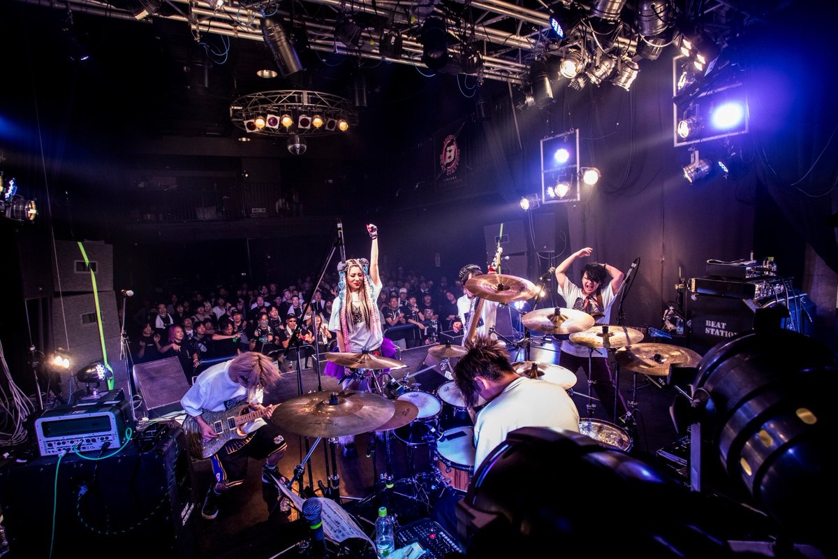 hadoken_fuk's tweet photo. 覇道拳 2周年記念ワンマン
「斉天大聖」

沢山の、沢山の
ご来場ありがとうございました！！

覇道拳はここからさらに
突き進んでいきます。

これからも覇道拳の応援を是非
よろしくお願いいたします🔥

We are HA-DO-KEN. https://t.co/VpfvmJ8iif