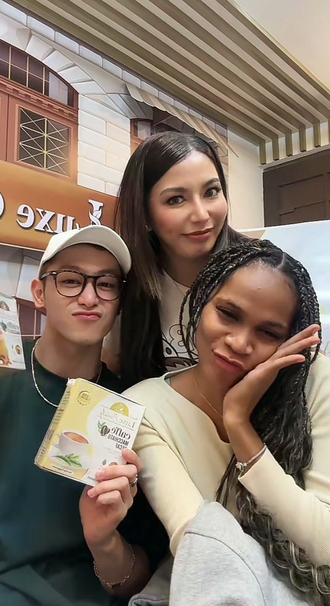 Mrnl_26's tweet photo. Thank you so much Miss A. Sa pagtitiwala. Proud kmi sainyo parents soferrr💛💛💛 @hardheadedniko
@Patricialourel

#NikoLas https://t.co/UcJsjGZNe1