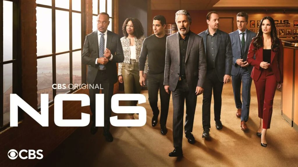 SeriesMovieNews's tweet photo. NCIS Season 22 Premiere: 🚨 It's back! #NCIS returns tonight with a 2-hour premiere "Empty Nest" at 8 PM ET on CBS. Get ready for a thrilling new case, and don't miss the debut of NCIS: Origins right after! 🕵️‍♂️⚖️ #NCIS22 #SeasonPremiere #CBS #SeanMurray #WilmerValderrama https://t.co/PWqVkBwpvs