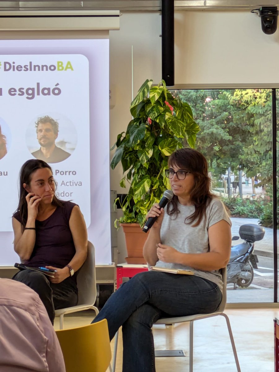 Cultura_Coop's tweet photo. Post sobre la nostra presència a #ConversESS #DiesInnBA amb reflexions (de @araulaura @KultCoop) a tenir compte a nivell empresarial però també emocional:
👍 "Els nous rols que apareixen en projectes en creixement han de poder ser còmodes per tothom".
https://t.co/PJkWzN6uak https://t.co/kC9m5edKKG