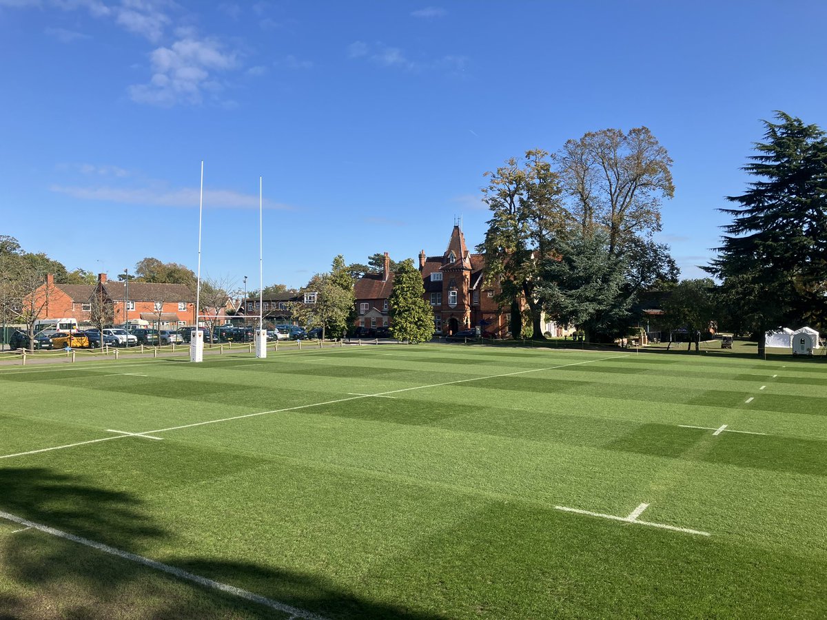 RobCourt89's tweet photo. 1st XV pitch on Friday afternoon. 

A double cut &amp; an over mark ready for Saturdays Open Morning &amp; afternoon fixtures 🔥 https://t.co/xSBDCy2KUr