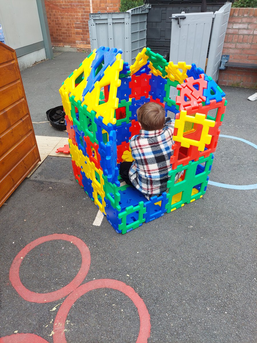 Outdoor play and construction is very important to us in St Catherine's Ns
Creativity band fun in the yard is always on show!