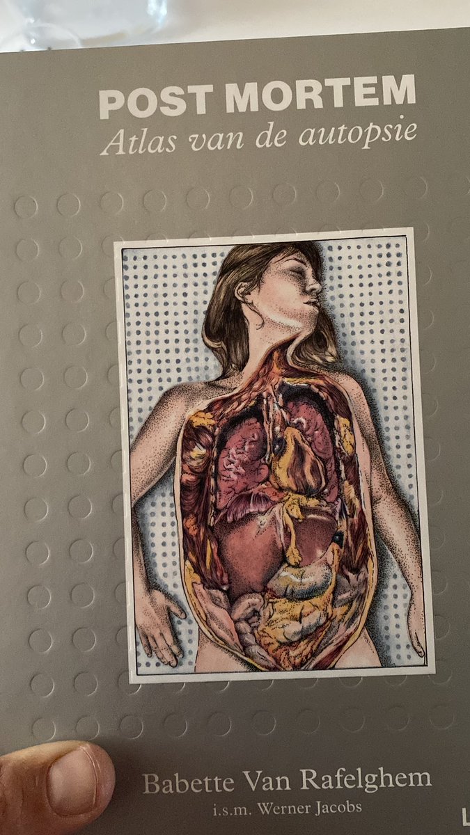 davidverbrugghe's tweet photo. Nief boek in huis. #babettevanrafelghem. 
Een tiener in huis met toch wel wat forensische interesse. https://t.co/1H0DBhojiE