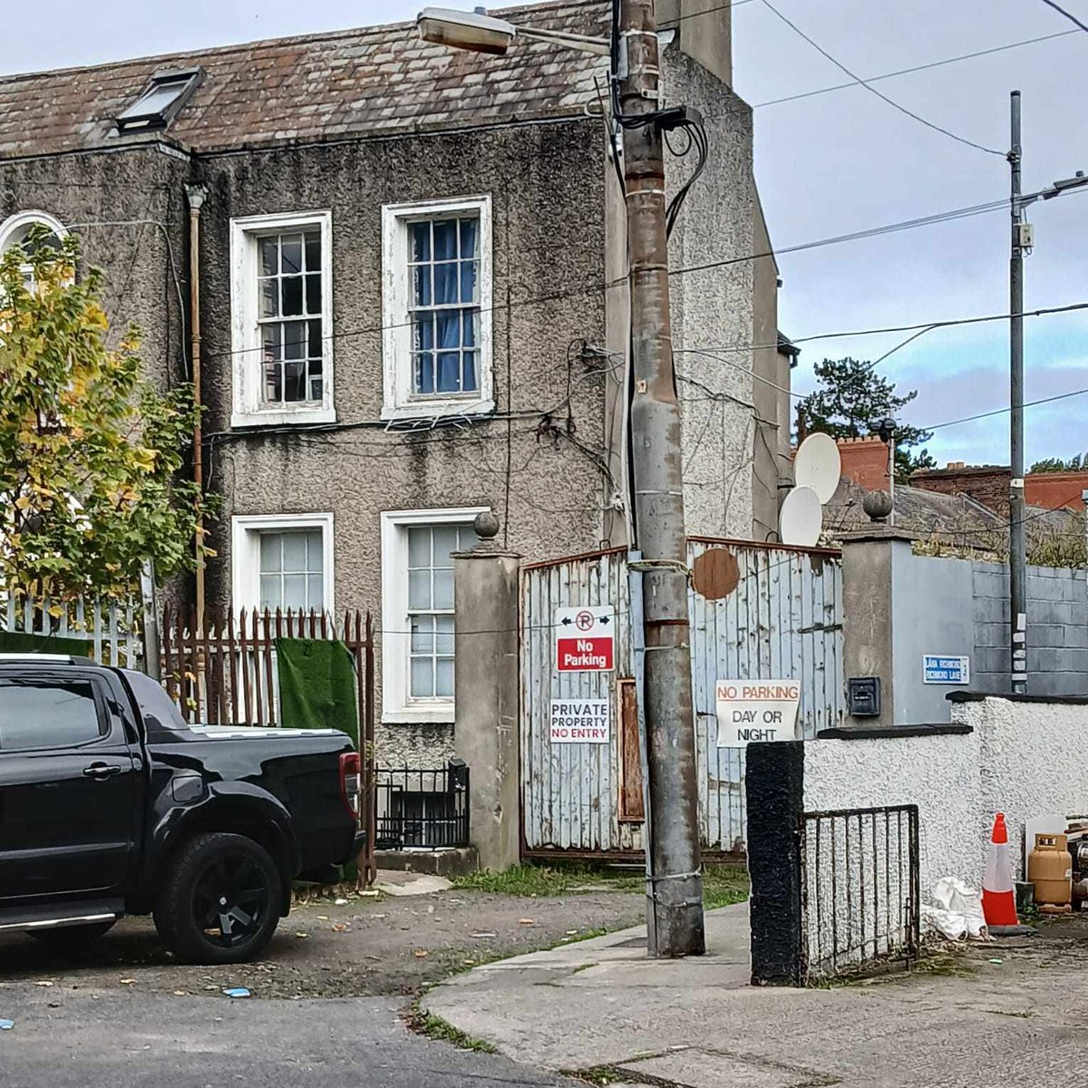 Gerard Shannon (@gerry_shannon) on Twitter photo Delighted to go on this tour by Seán Deegan (<a href="/sean_sdeego92/">'In the shadow of Croker' walking tours</a>) as part of <a href="/HistFest/">Dublin Festival of History</a> on Saturday. A really insightful look on 1913-23 period across Ballybough, Marino and Fairview: particular highlight being Tom and Kathleen Clarke's former home. Highly recommended! #HistFest24 Delighted to go on this tour by Seán Deegan (<a href="/sean_sdeego92/">'In the shadow of Croker' walking tours</a>) as part of <a href="/HistFest/">Dublin Festival of History</a> on Saturday. A really insightful look on 1913-23 period across Ballybough, Marino and Fairview: particular highlight being Tom and Kathleen Clarke's former home. Highly recommended! #HistFest24