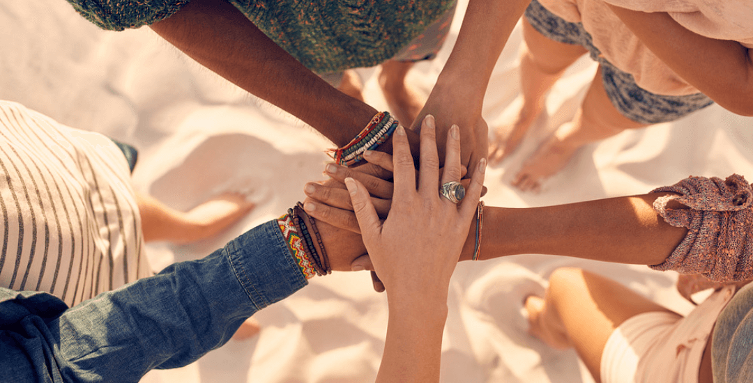 oompfglobal's tweet photo. You are the sum of the 5 people you spend the most time with...  So it's time to UPLEVEL your tribe! Join our community of CPAs, accountants, bookkeepers, and finance professionals today: https://t.co/NIFyIYiDLL https://t.co/lcjGmwdHWs