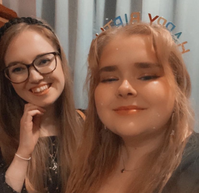 _bumbIevee's tweet photo. happy birthday to my fave libra ily hope you’ve had the best day https://t.co/EYjtJ9Do8Z