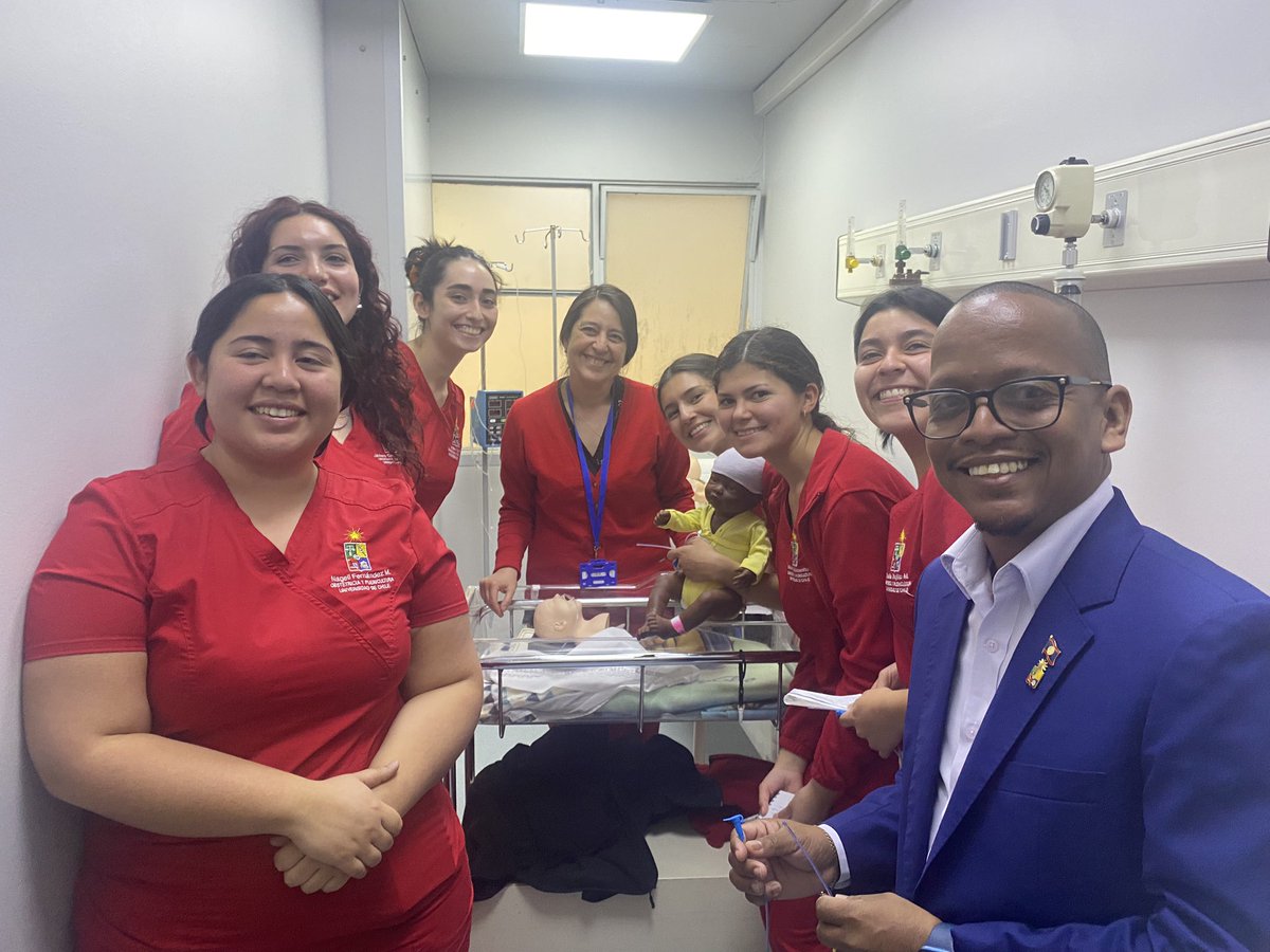 opsomschile's tweet photo. Misión de Ministerio de Salud liderado por Ministro de Belice en su primer día en Chile, con el apoyo de @opsoms y @ministeriosalud , conocen experiencia de centros colaboradores de Salud Mental y Obstetricia @esp_uchile @MedicinaUChile https://t.co/tgeSl1TR2k