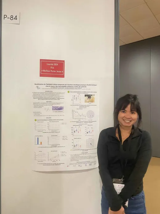 nifm_gin's tweet photo. 📸 Retour sur les #JFE2024 !
🔎 Poster lauréat du prix du "Meilleur Poster Jeune" sur les comorbidités observées sur un modèle murin d'épilepsie mésio-temprale.👏
🏅 Les recherches sur une technique de radiochirurgie contre l'épilepsie ont obtenu le soutien de la @FFREpilepsie ! https://t.co/U1w3fkbxAo
