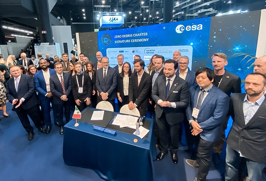 SITAELspa's tweet photo. Today, at @IAC2024, Chiara Pertosa, CEO of #SITAEL, has signed the Zero Debris Charter, an initiative led by #ESA (@esa  Space Agency) aimed at stopping the generation of new #space debris by 2030. #IAC2024 #SpaceEconomy #NewSpaceEconomy #SpaceSustainability #ZeroDebris https://t.co/6H7eUgD0wU