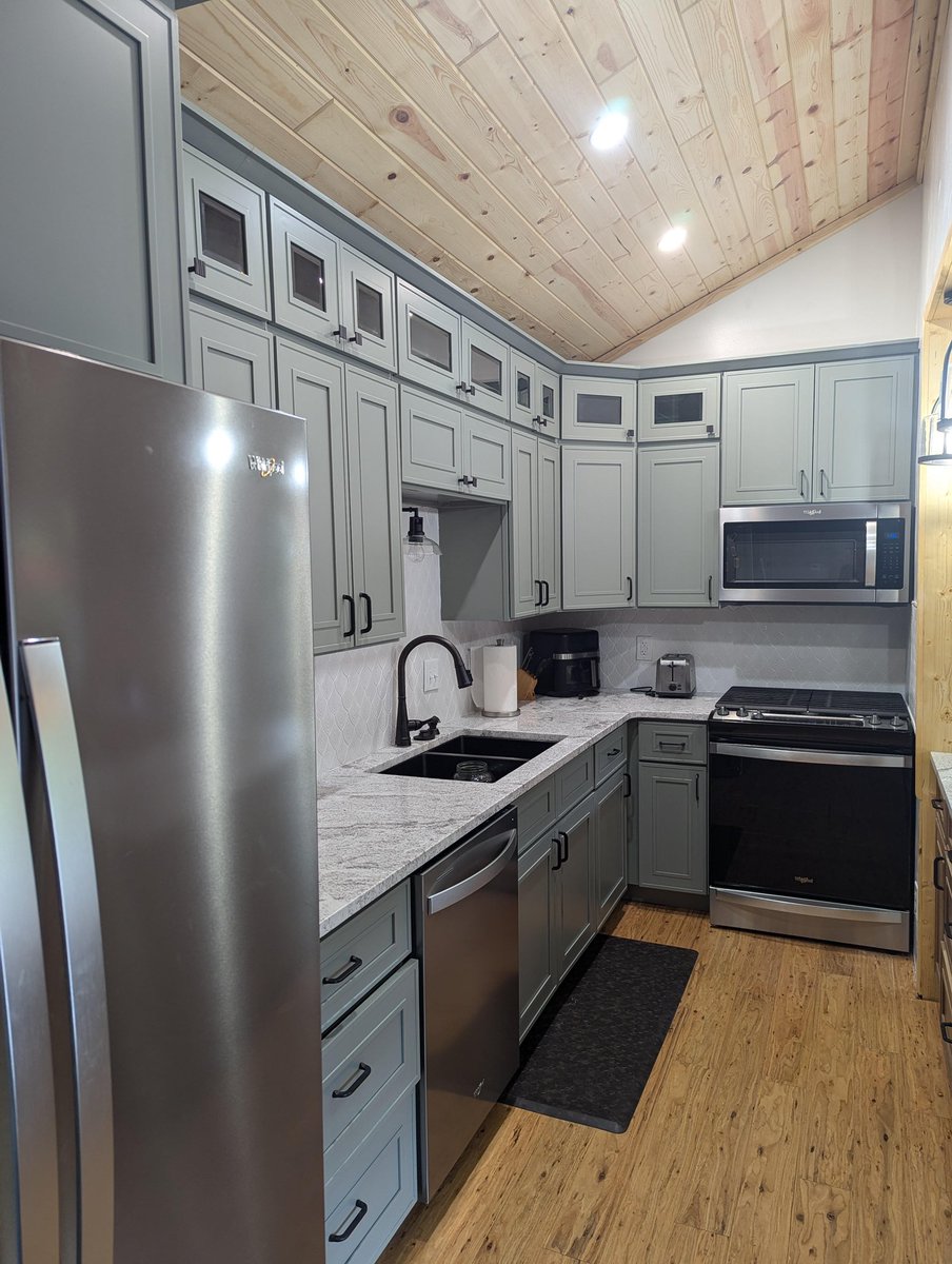 LilyAnnCabinets's tweet photo. Our Craftsman Lily Green is one of our most popular cabinet lines! Head to our website with the link in our bio and get free samples! https://t.co/f6SPVeD6DP