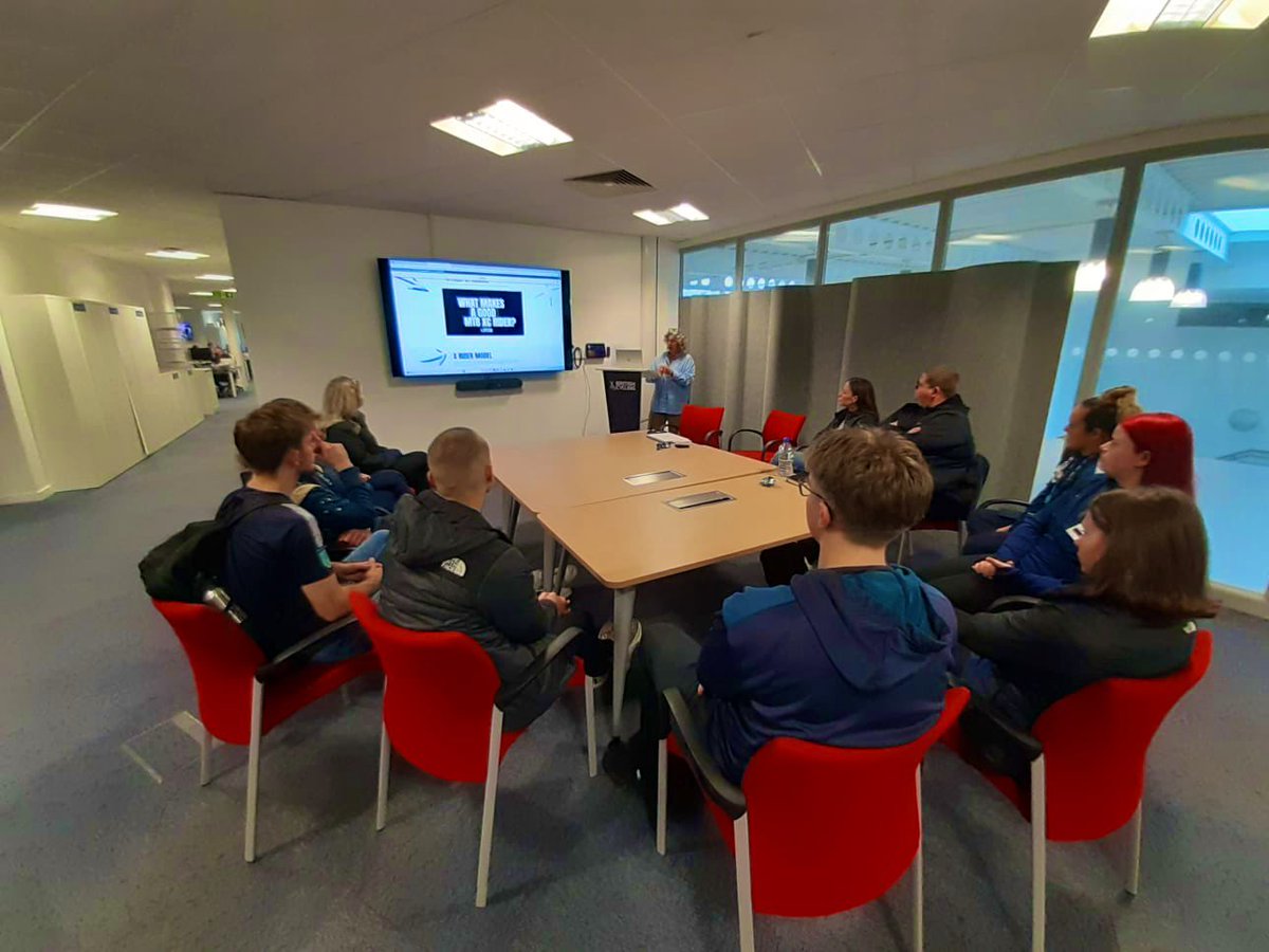 NicJRowley's tweet image. Fantastic morning exploring & learning about interdisciplinary teams within @BritishCycling with @LJMUSportSci students!
Back to an afternoon of coaching professional practice practical application!
#AppliedCoaching #CoachingLandscape #CoachUni