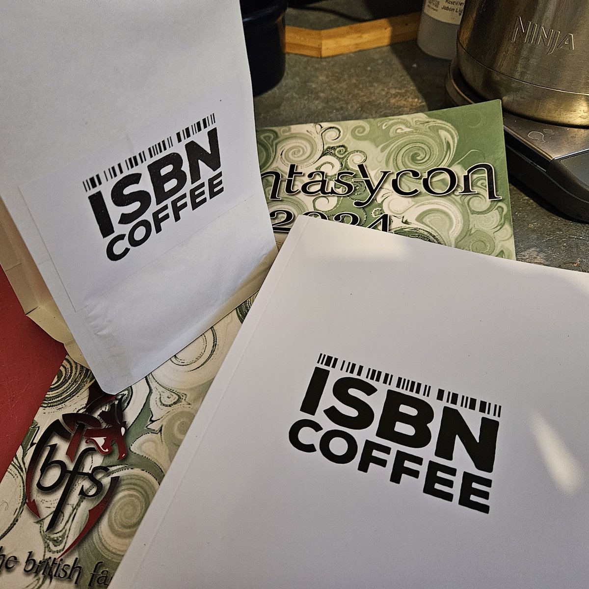 Roy Bayfield (@mister__roy) on Twitter photo Who could resist a bag of coffee with an ISBN? Well played <a href="/beyondcataclysm/">SOLO BORG available from pre-order now</a> #fantasycon Who could resist a bag of coffee with an ISBN? Well played <a href="/beyondcataclysm/">SOLO BORG available from pre-order now</a> #fantasycon