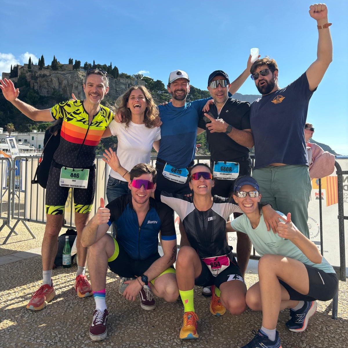 💪🎶Musiciens... et sportifs ! 8 champions de l'Orchestre  #Montpellier #Occitanie ont participé dimanche au Triathlon de Cassis. Seul ou en équipe, ils sont tous arrivés à bout d'une épreuve en 3 mouvements : 1,5km de natation, 40km de vélo et 10km de course. #BRAVO à eux ! 👏