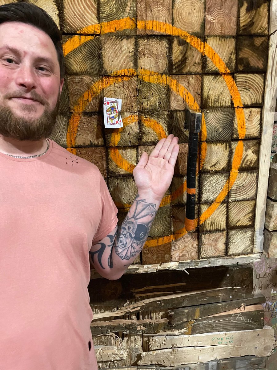 AngleGamingUK's tweet photo. What a fantastic hit!!!

Want to come axe throwing? Book Now! https://t.co/fgwhn5DVvp

#axethrowing #axethrower #peterborough #newhobby #axethrowingpeterborough #halftermactivities #halftermfun https://t.co/BMHVOBQiri